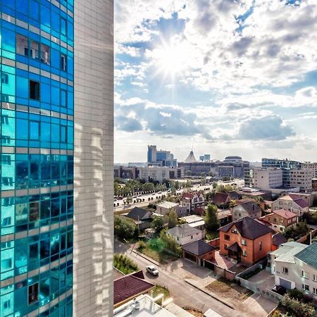 Apartments Near Bayterek Αστάνα Εξωτερικό φωτογραφία