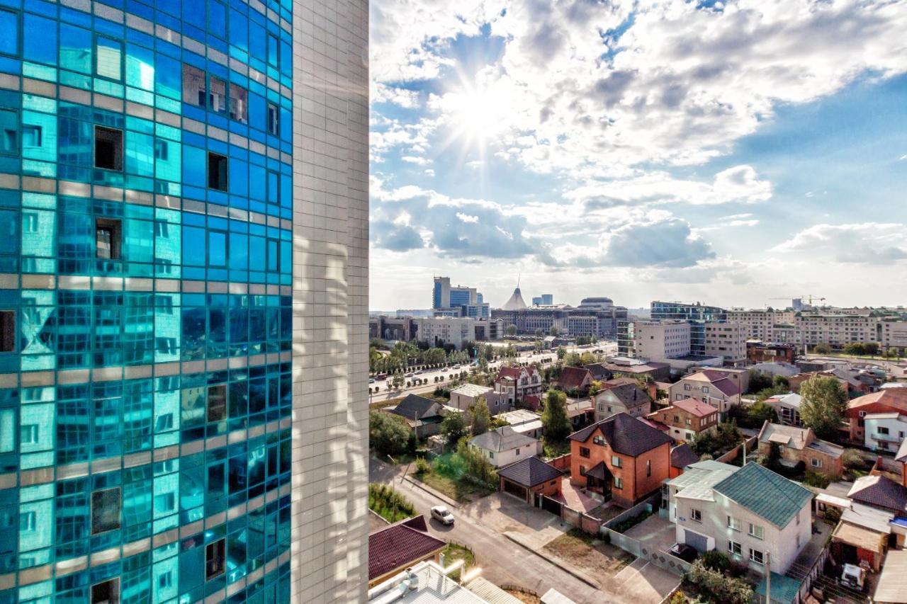 Apartments Near Bayterek Αστάνα Εξωτερικό φωτογραφία